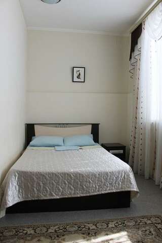 Гостиница Центр Липецк Номер эконом с 1 двуспальной кроватью-1